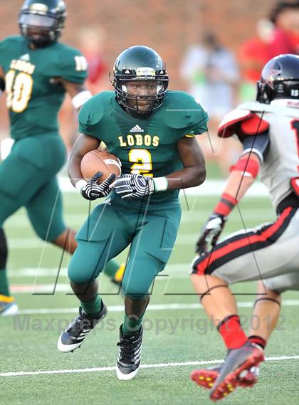 Thumbnail 2 in Longview vs. Coppell (Tom Landry Classic) photogallery.