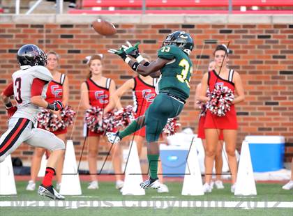 Thumbnail 3 in Longview vs. Coppell (Tom Landry Classic) photogallery.
