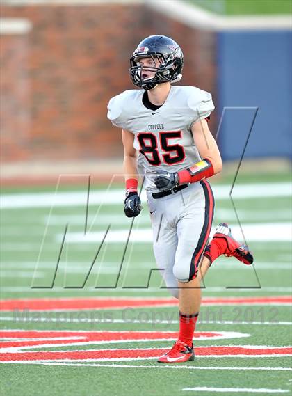 Thumbnail 1 in Longview vs. Coppell (Tom Landry Classic) photogallery.
