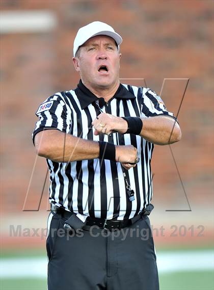Thumbnail 3 in Longview vs. Coppell (Tom Landry Classic) photogallery.