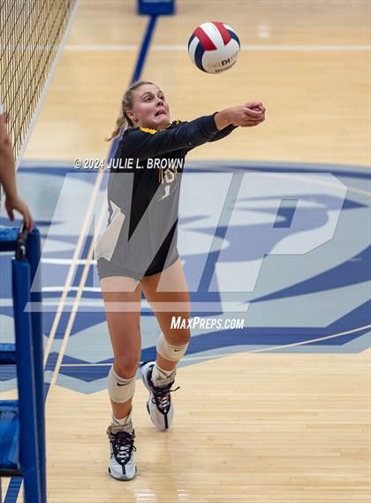 Thumbnail 1 in Avon @ Hamilton Southeastern photogallery.