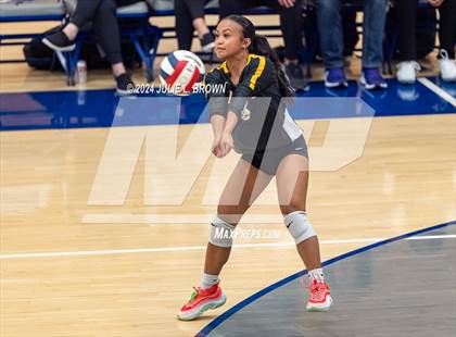 Thumbnail 1 in Avon @ Hamilton Southeastern photogallery.