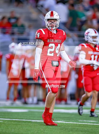 Thumbnail 1 in Caney Creek vs The Woodlands photogallery.
