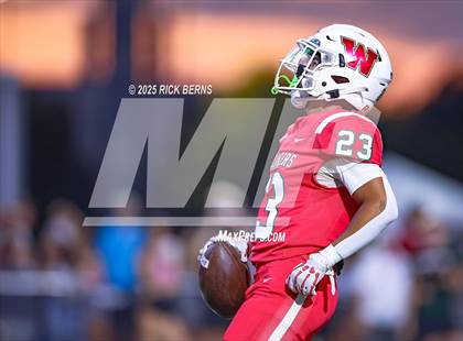 Thumbnail 2 in Caney Creek vs The Woodlands photogallery.