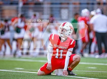 Thumbnail 3 in Caney Creek vs The Woodlands photogallery.