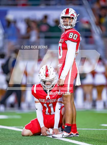 Thumbnail 1 in Caney Creek vs The Woodlands photogallery.