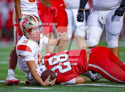 Thumbnail 1 in Caney Creek vs The Woodlands photogallery.