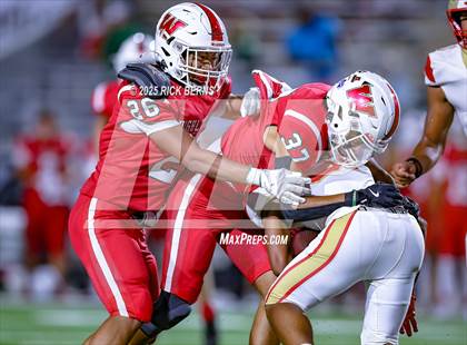 Thumbnail 1 in Caney Creek vs The Woodlands photogallery.