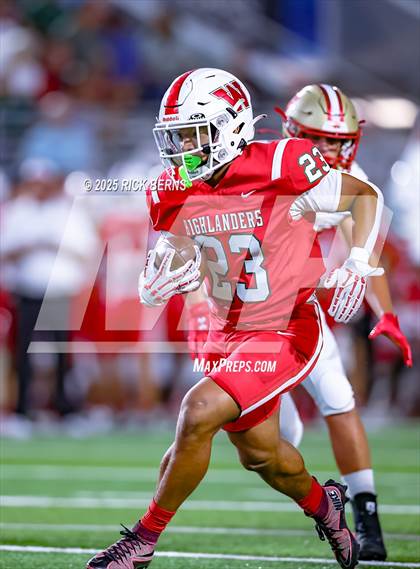 Thumbnail 2 in Caney Creek vs The Woodlands photogallery.