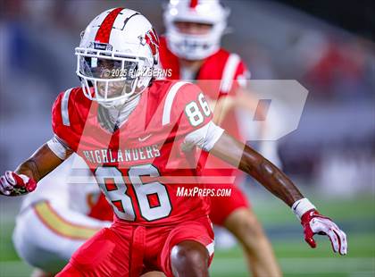 Thumbnail 2 in Caney Creek vs The Woodlands photogallery.