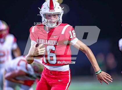 Thumbnail 3 in Caney Creek vs The Woodlands photogallery.