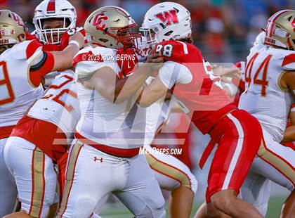 Thumbnail 3 in Caney Creek vs The Woodlands photogallery.