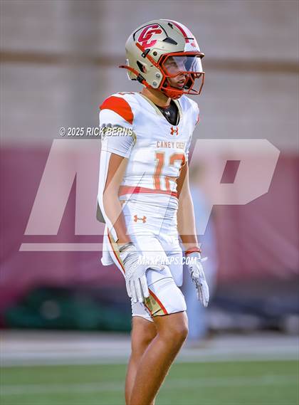 Thumbnail 2 in Caney Creek vs The Woodlands photogallery.