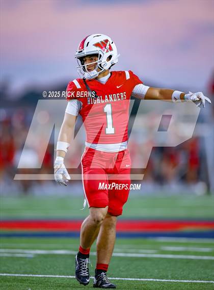 Thumbnail 1 in Caney Creek vs The Woodlands photogallery.
