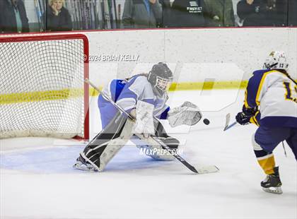 Thumbnail 3 in Notre Dame Academy vs Braintree (Lee & Mike Tenny Cup) photogallery.