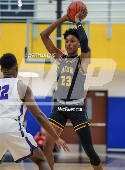 Thumbnail 1 in Avon vs. Brownsburg (IHSAA 4A Sectional) photogallery.