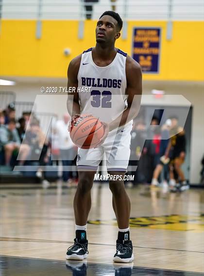 Thumbnail 1 in Avon vs. Brownsburg (IHSAA 4A Sectional) photogallery.