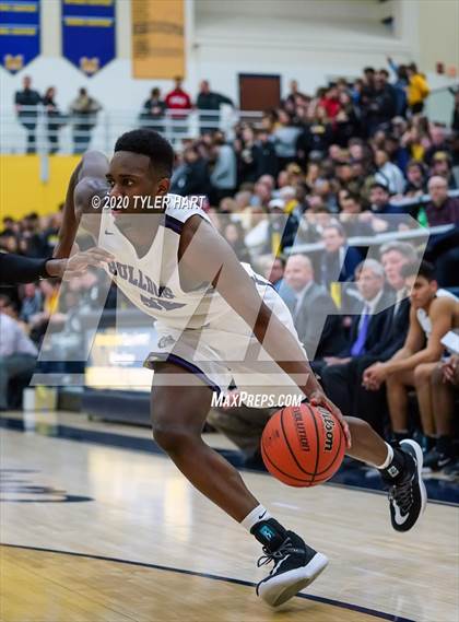 Thumbnail 3 in Avon vs. Brownsburg (IHSAA 4A Sectional) photogallery.