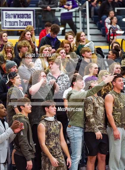 Thumbnail 2 in Avon vs. Brownsburg (IHSAA 4A Sectional) photogallery.