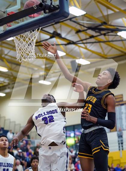 Thumbnail 3 in Avon vs. Brownsburg (IHSAA 4A Sectional) photogallery.