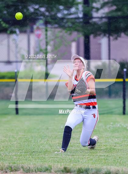 Thumbnail 2 in Pleasant Valley vs Charles City (Rick Doran Classic) photogallery.