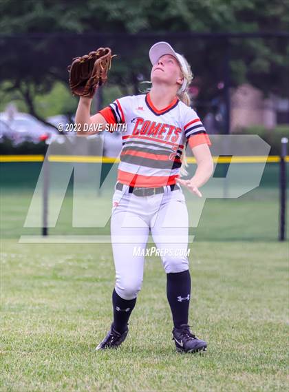 Thumbnail 3 in Pleasant Valley vs Charles City (Rick Doran Classic) photogallery.