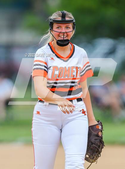 Thumbnail 3 in Pleasant Valley vs Charles City (Rick Doran Classic) photogallery.