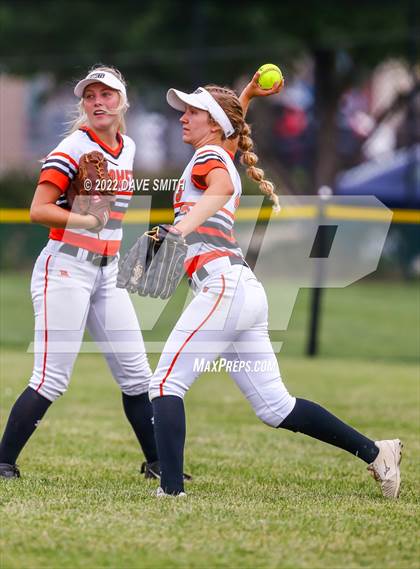 Thumbnail 1 in Pleasant Valley vs Charles City (Rick Doran Classic) photogallery.