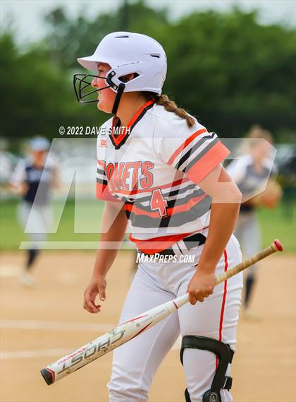 Thumbnail 3 in Pleasant Valley vs Charles City (Rick Doran Classic) photogallery.