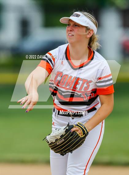 Thumbnail 2 in Pleasant Valley vs Charles City (Rick Doran Classic) photogallery.