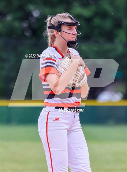 Thumbnail 3 in Pleasant Valley vs Charles City (Rick Doran Classic) photogallery.