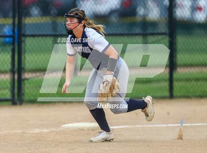 Thumbnail 3 in Pleasant Valley vs Charles City (Rick Doran Classic) photogallery.