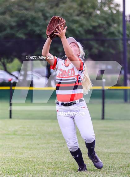 Thumbnail 1 in Pleasant Valley vs Charles City (Rick Doran Classic) photogallery.