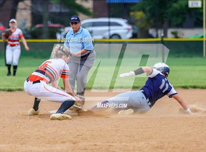 Thumbnail 2 in Pleasant Valley vs Charles City (Rick Doran Classic) photogallery.
