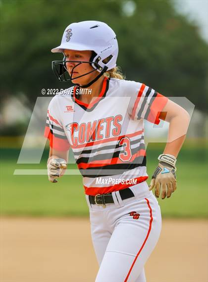 Thumbnail 3 in Pleasant Valley vs Charles City (Rick Doran Classic) photogallery.