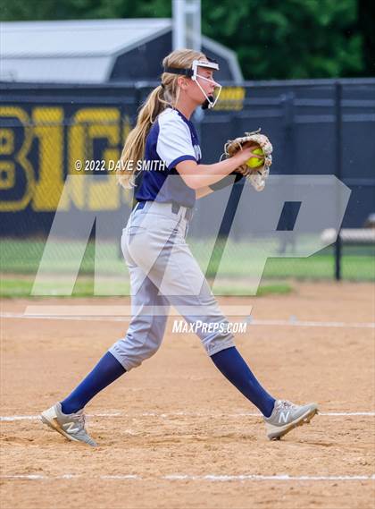 Thumbnail 3 in Pleasant Valley vs Charles City (Rick Doran Classic) photogallery.