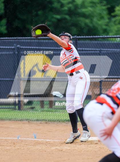 Thumbnail 1 in Pleasant Valley vs Charles City (Rick Doran Classic) photogallery.