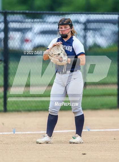 Thumbnail 3 in Pleasant Valley vs Charles City (Rick Doran Classic) photogallery.