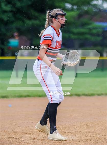 Thumbnail 3 in Pleasant Valley vs Charles City (Rick Doran Classic) photogallery.