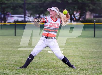 Thumbnail 3 in Pleasant Valley vs Charles City (Rick Doran Classic) photogallery.