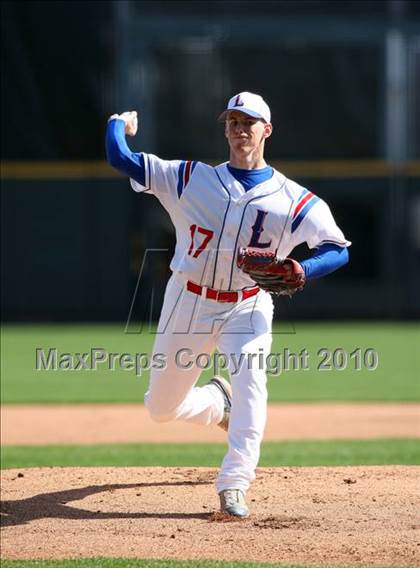 Thumbnail 1 in Leander vs. Westlake (Warrior Classic) photogallery.
