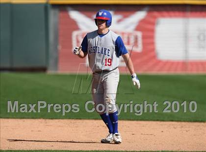 Thumbnail 3 in Leander vs. Westlake (Warrior Classic) photogallery.