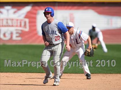 Thumbnail 2 in Leander vs. Westlake (Warrior Classic) photogallery.