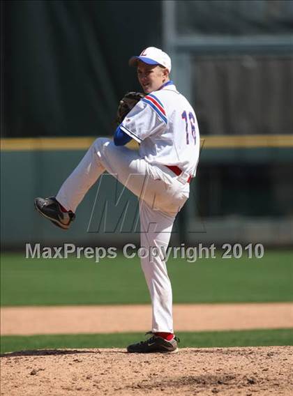 Thumbnail 1 in Leander vs. Westlake (Warrior Classic) photogallery.