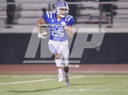 Thumbnail 1 in Veterans Memorial vs Veterans Memorial (UIL 5A Area Playoff) photogallery.