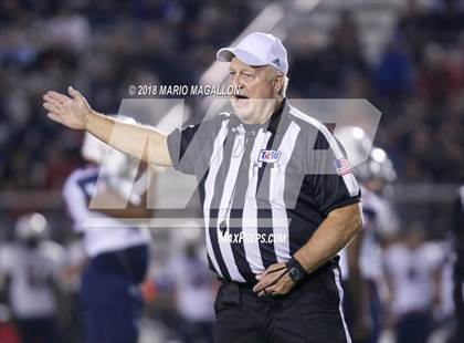 Thumbnail 3 in Veterans Memorial vs Veterans Memorial (UIL 5A Area Playoff) photogallery.