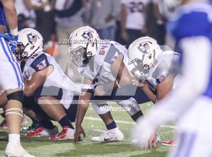 Thumbnail 3 in Veterans Memorial vs Veterans Memorial (UIL 5A Area Playoff) photogallery.
