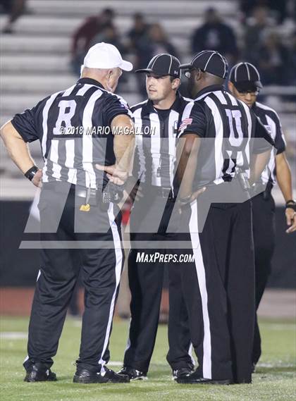 Thumbnail 3 in Veterans Memorial vs Veterans Memorial (UIL 5A Area Playoff) photogallery.