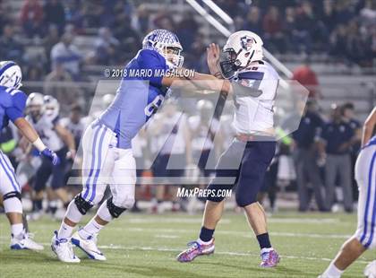 Thumbnail 1 in Veterans Memorial vs Veterans Memorial (UIL 5A Area Playoff) photogallery.