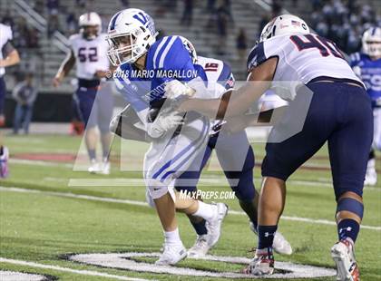 Thumbnail 2 in Veterans Memorial vs Veterans Memorial (UIL 5A Area Playoff) photogallery.